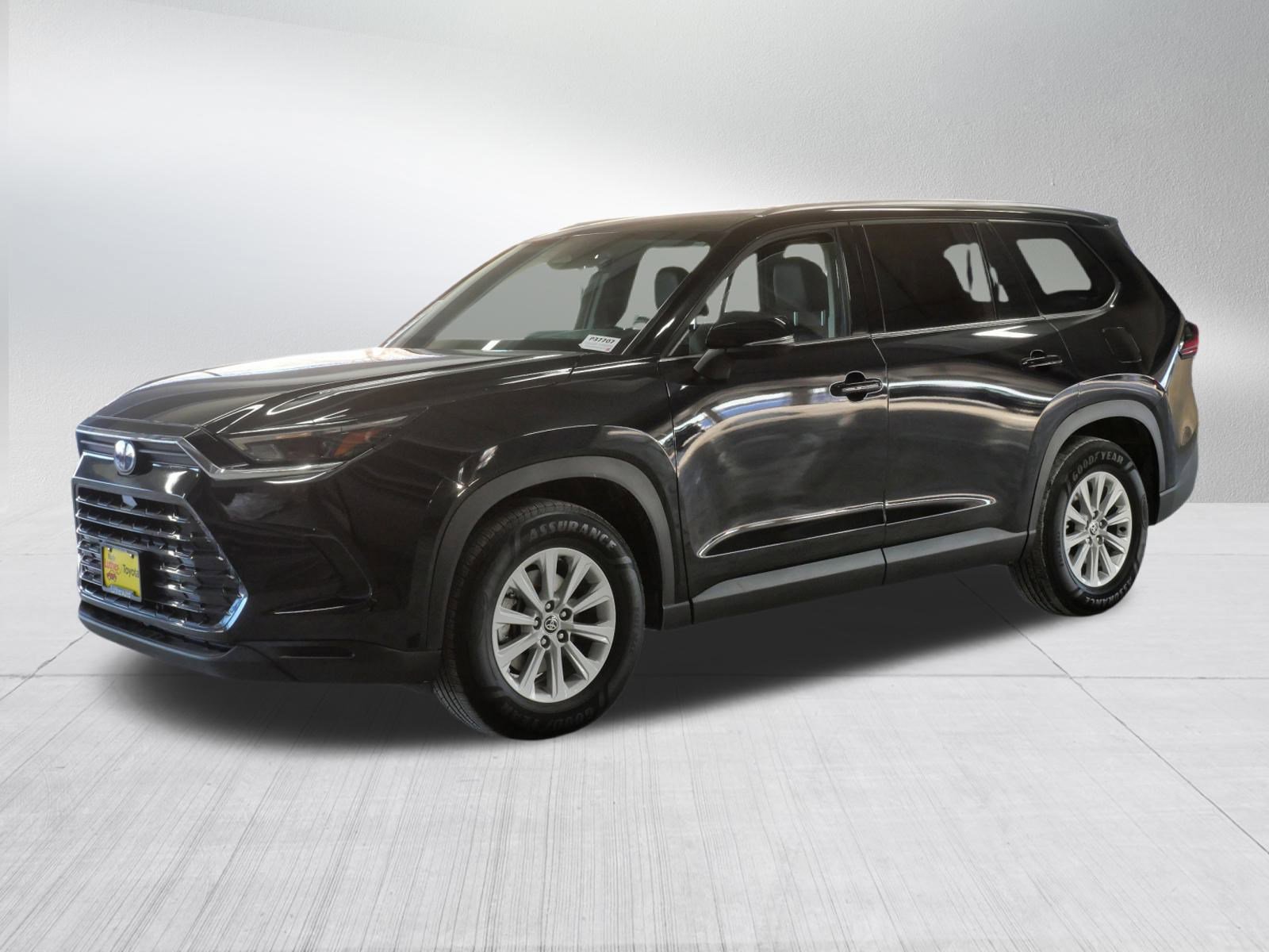 Certified 2025 Toyota Grand Highlander AWD image 3