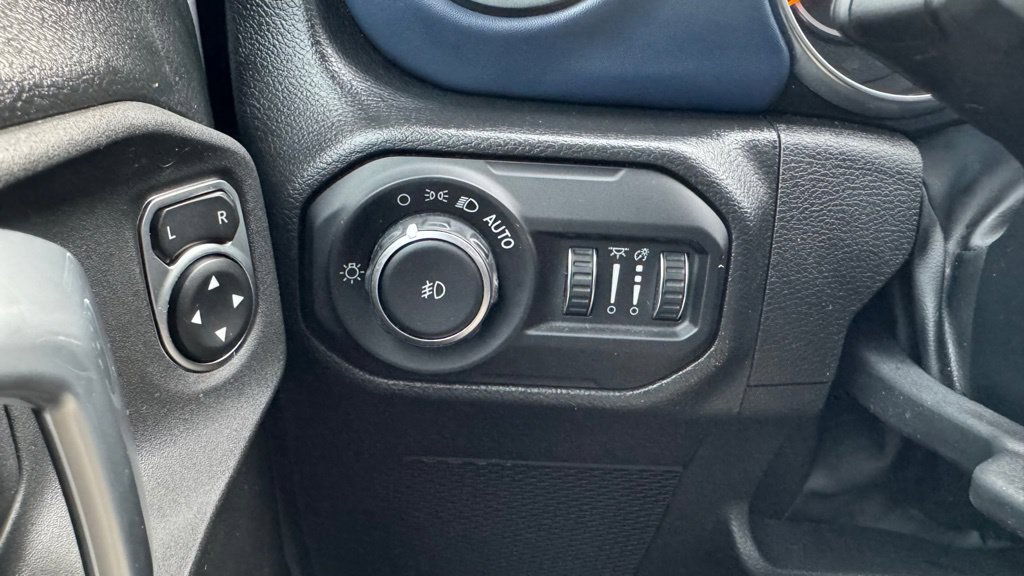 Used 2022 Jeep Wrangler Unlimited Sport w/ Sun And Sound Package AWD/4WD image 24