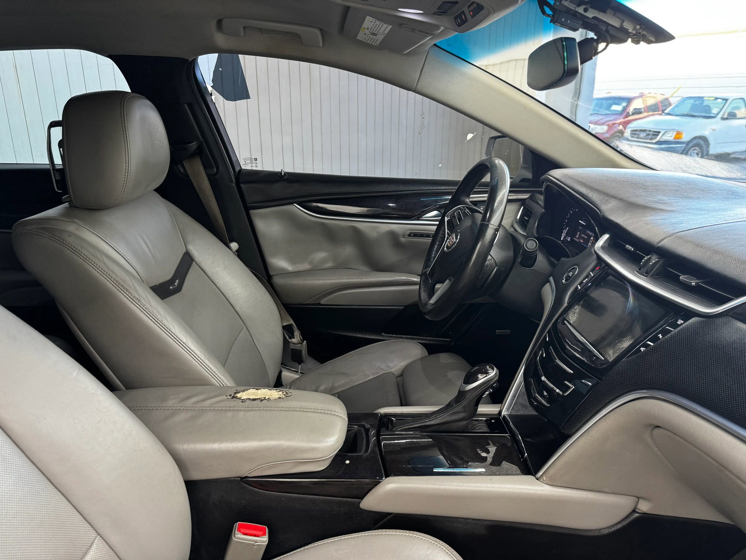 Used 2014 Cadillac XTS Luxury image 14