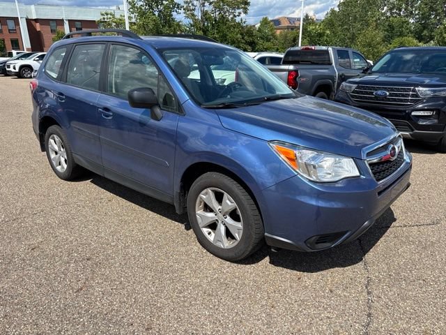 Used 2015 Subaru Forester 2.5i w/ Alloy Wheel Package AWD/4WD image 2