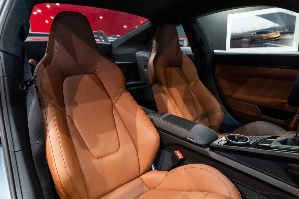 Used 2026 Porsche 911 GT3 RWD image 38