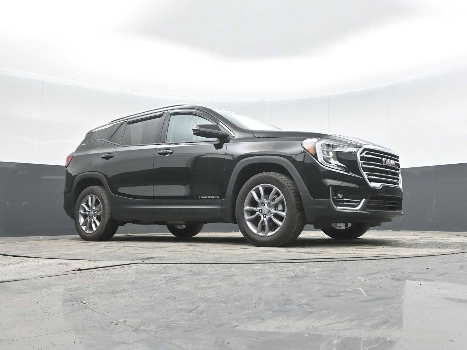 Used 2022 GMC Terrain SLT w/ Infotainment Package II image 26