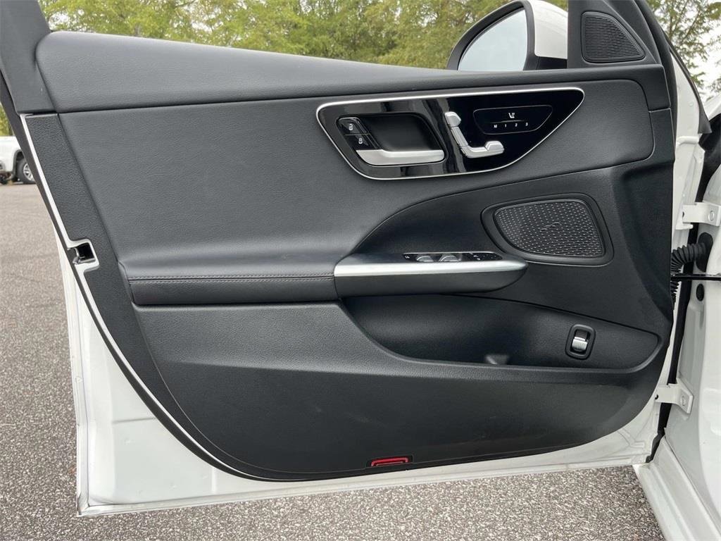 Used 2024 Mercedes-Benz C 300 4MATIC Sedan image 10