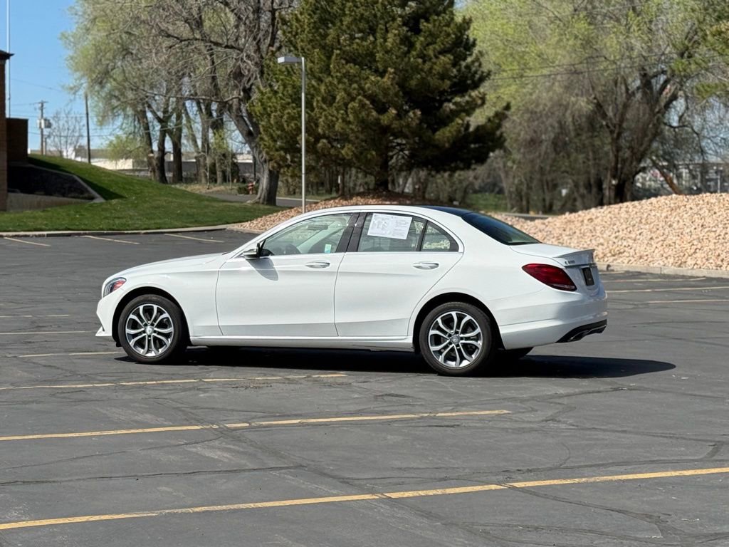 Used 2016 Mercedes-Benz C 300 4MATIC Sedan image 7
