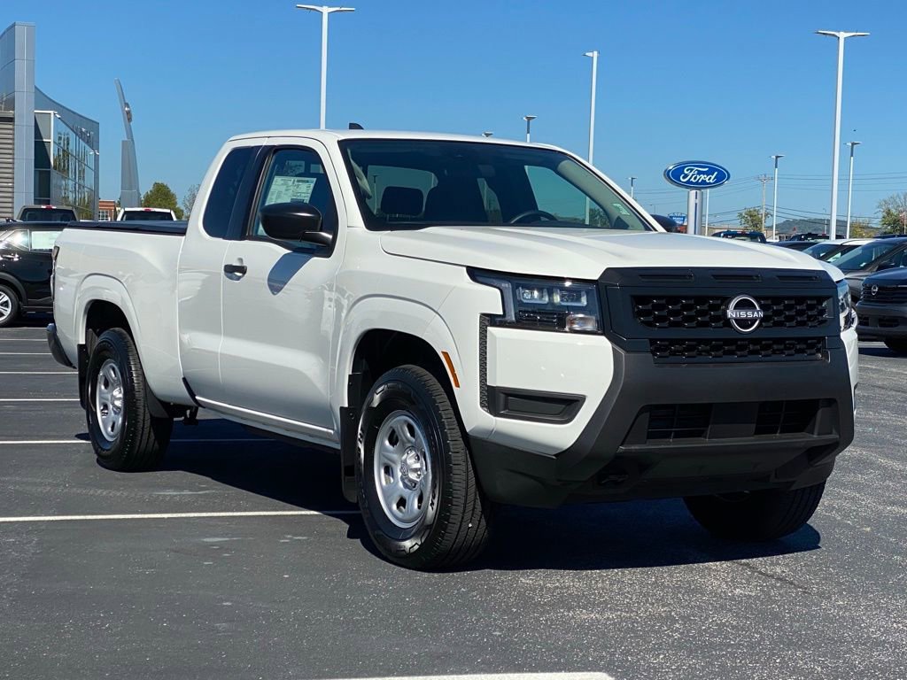 New 2026 Nissan Frontier S image 2