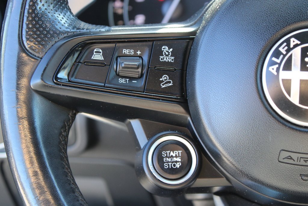 Used 2022 Alfa Romeo Stelvio Sprint image 14