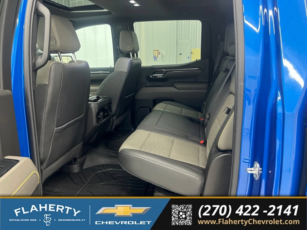 Used 2022 Chevrolet Silverado 1500 ZR2 w/ Technology Package AWD/4WD image 11