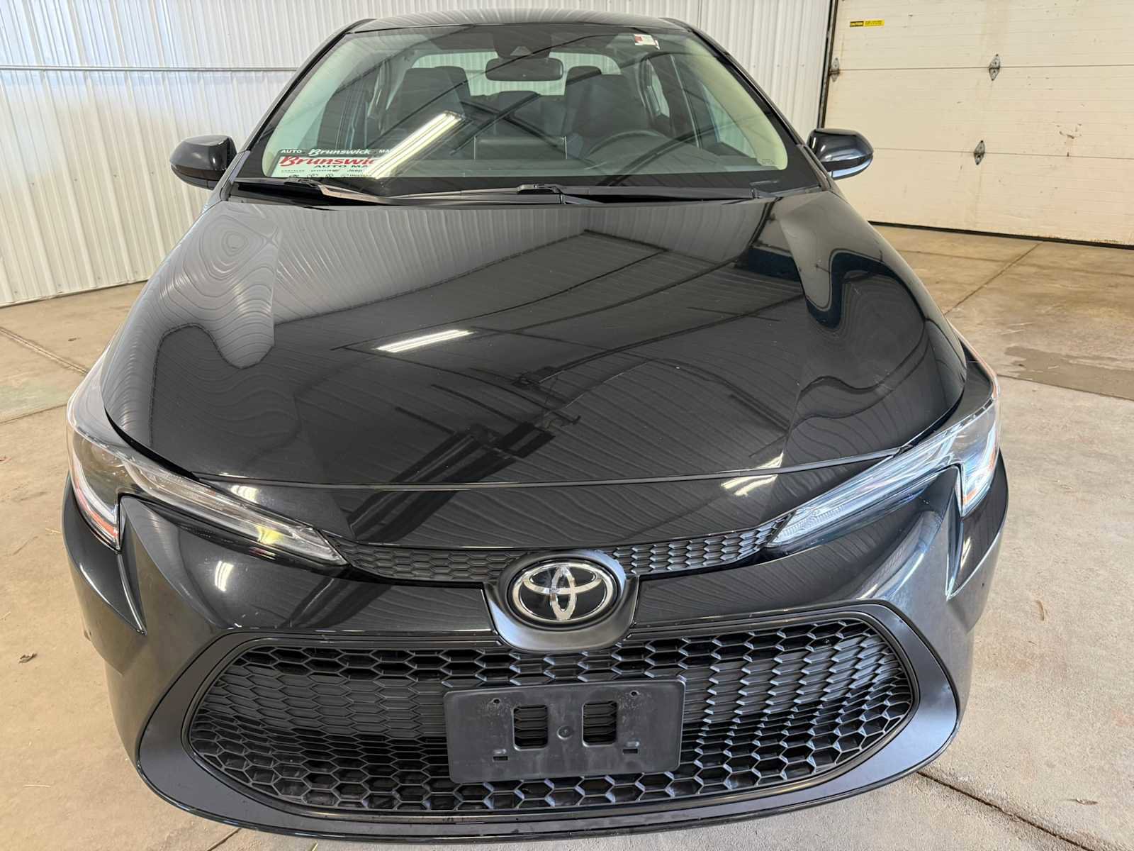 Certified 2020 Toyota Corolla LE FWD image 3