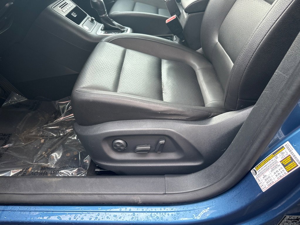 Used 2017 Volkswagen Tiguan Wolfsburg Edition image 21