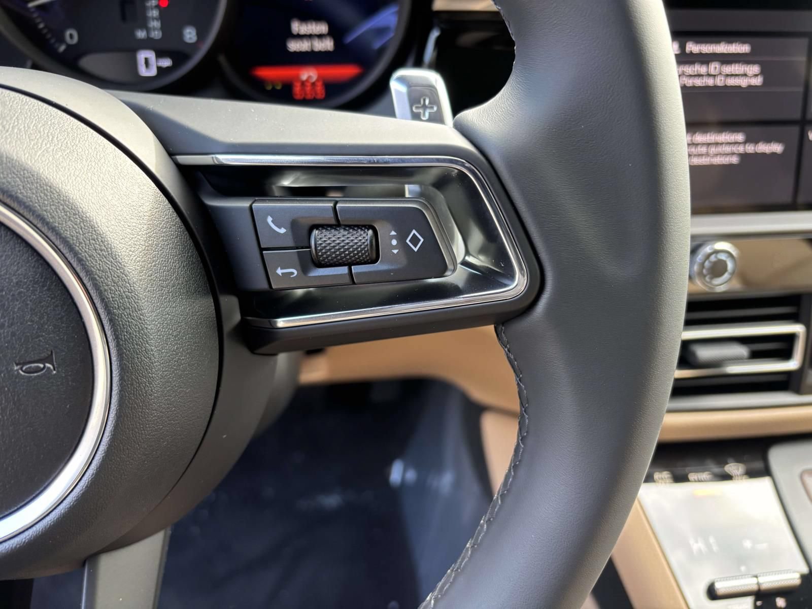 New 2026 Porsche Macan AWD/4WD image 28