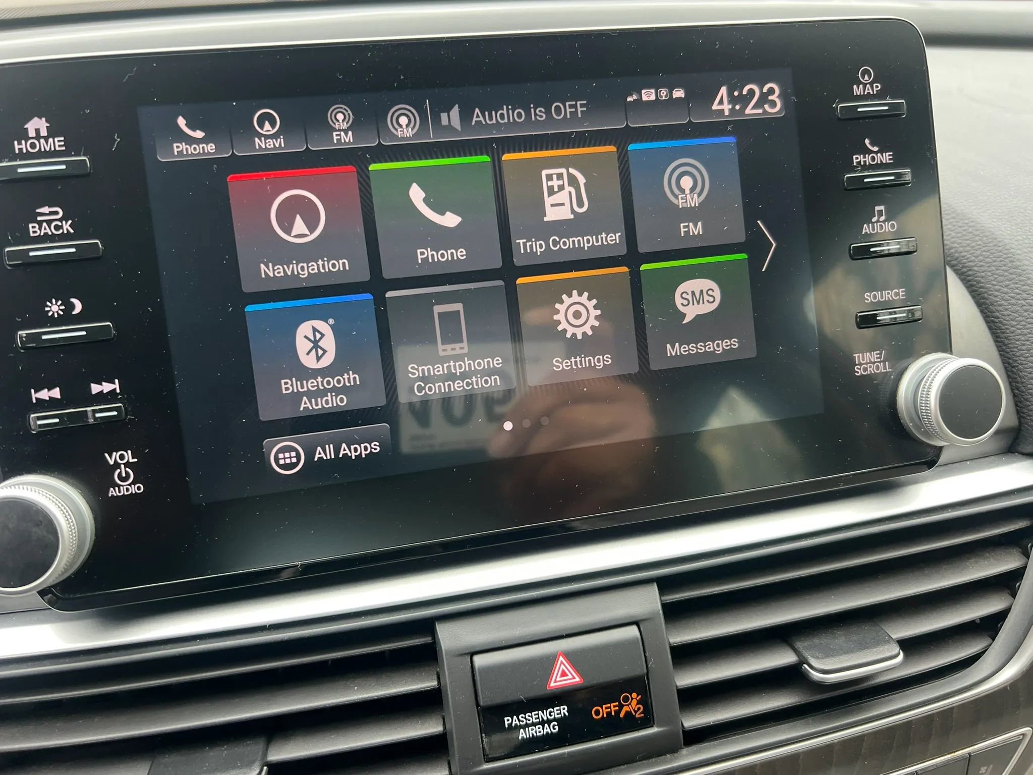 Used 2018 Honda Accord Touring image 17