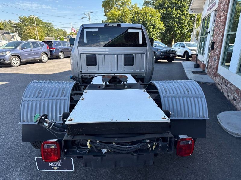 Used 2022 RAM 3500 SLT w/ Quick Order Package 2YG SLT image 6