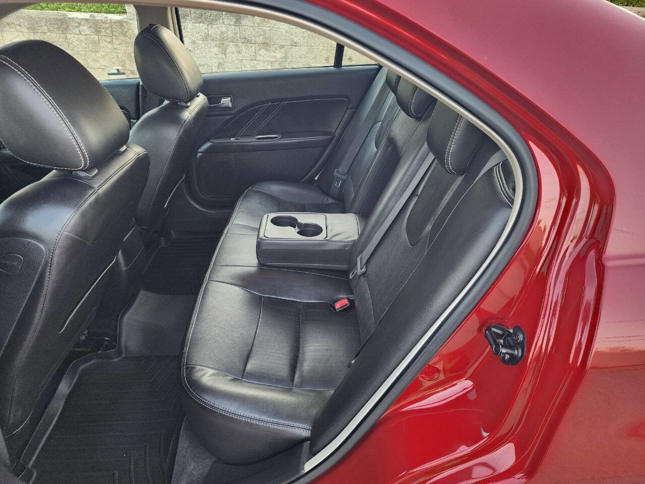 Used 2010 Ford Fusion Sport FWD image 15