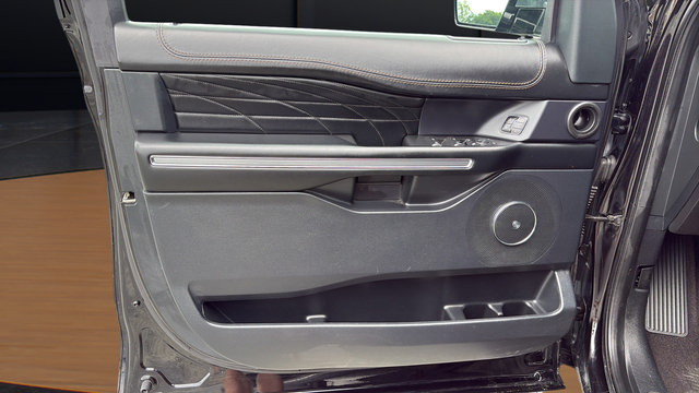 Used 2021 Ford Expedition Max Platinum AWD/4WD image 16