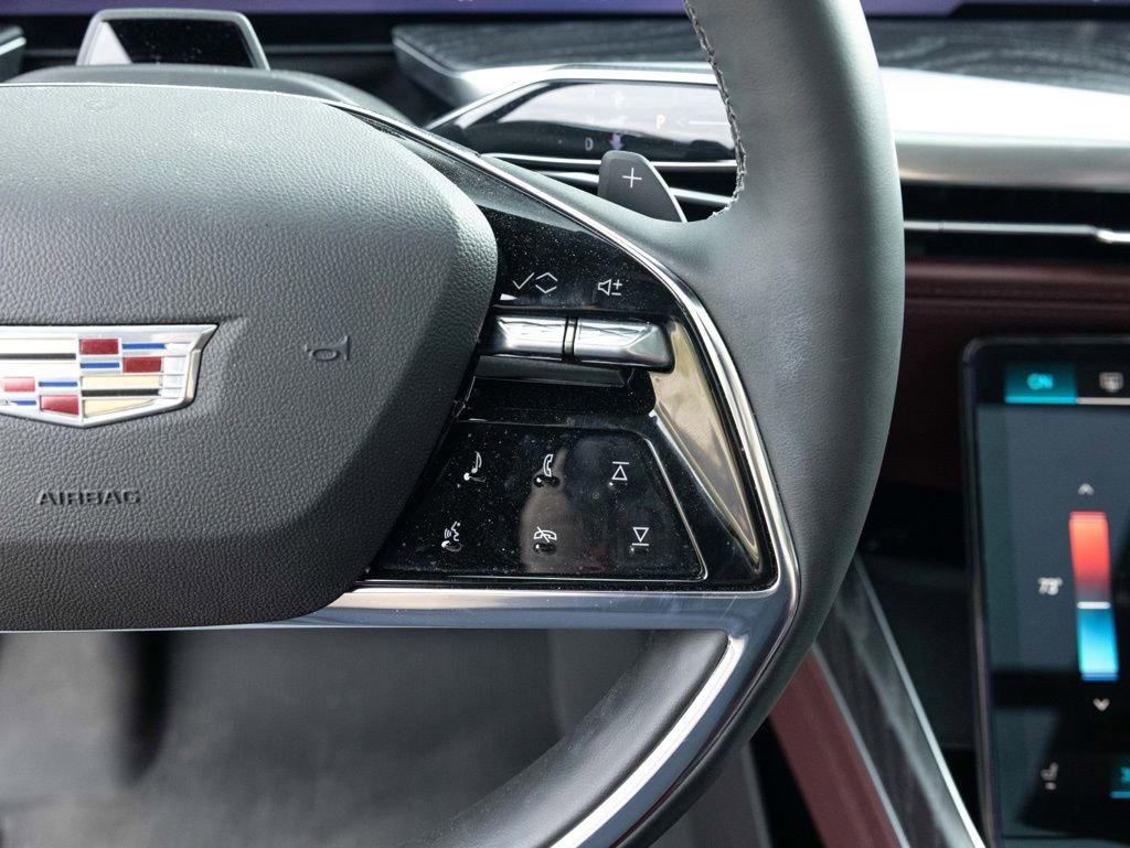 Used 2025 Cadillac Escalade Premium Luxury w/ Touring Package image 30