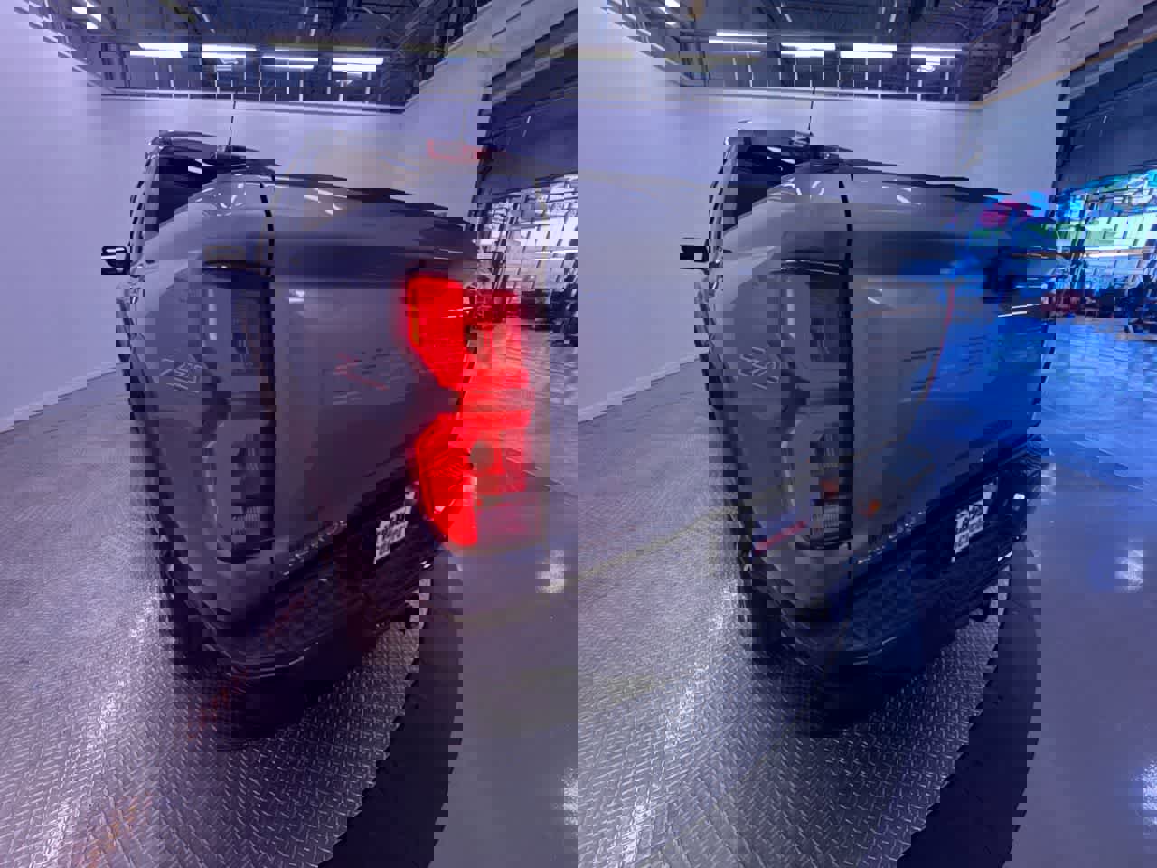 Used 2023 Chevrolet Colorado Z71 w/ Z71 Convenience Package 2 image 6