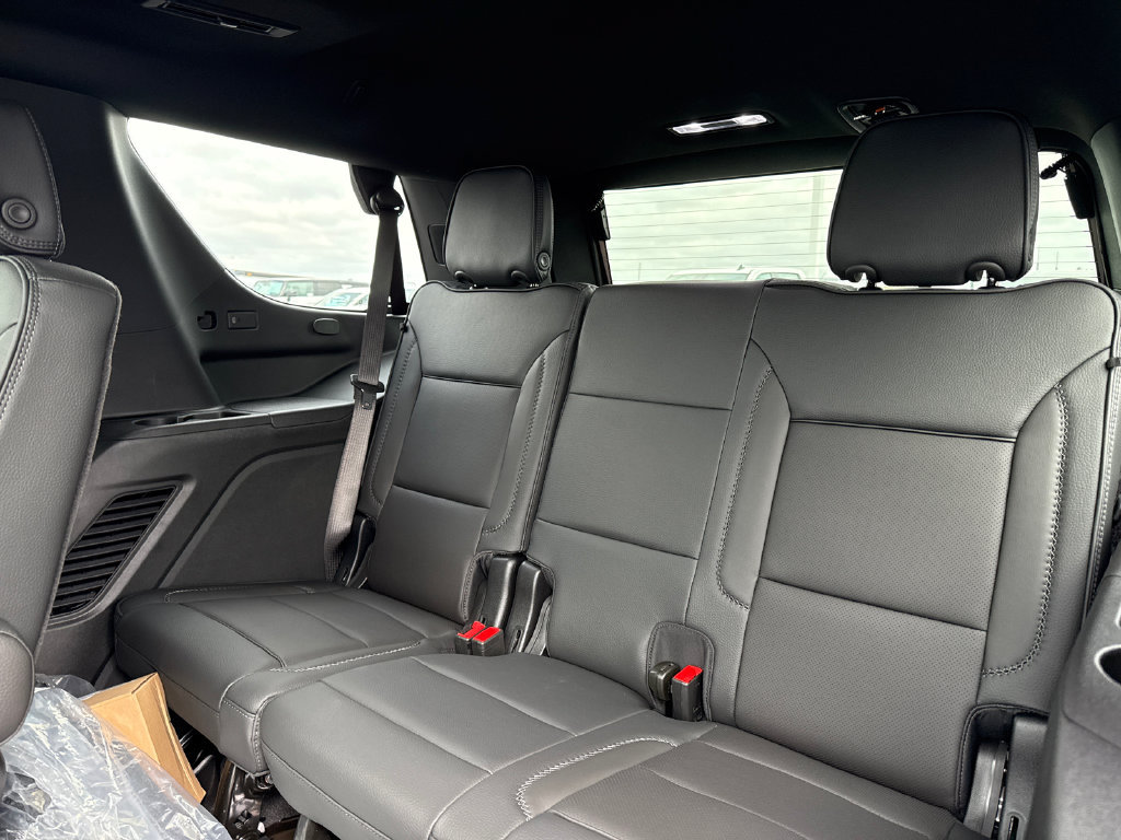 New 2026 GMC Yukon Denali w/ Denali Reserve Package AWD/4WD image 36