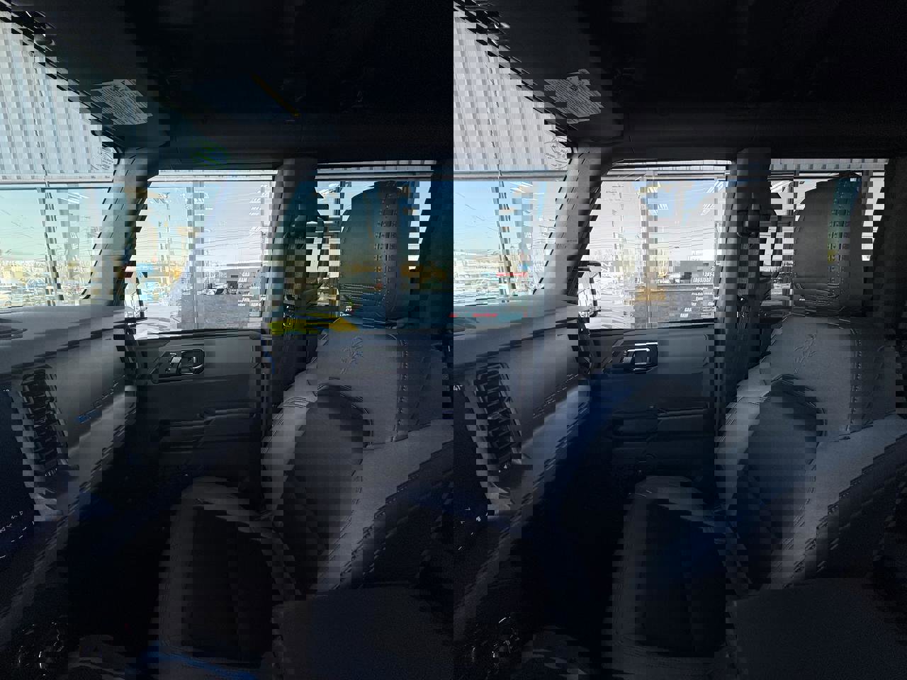 Used 2024 Ford Bronco Black Diamond image 28