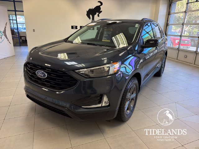 Certified 2023 Ford Edge SEL w/ Sport Appearance Package AWD/4WD image 4
