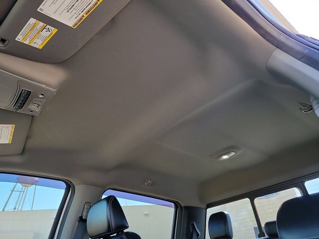 Used 2021 Ford F250 Lariat w/ Lariat Value Package AWD/4WD image 17