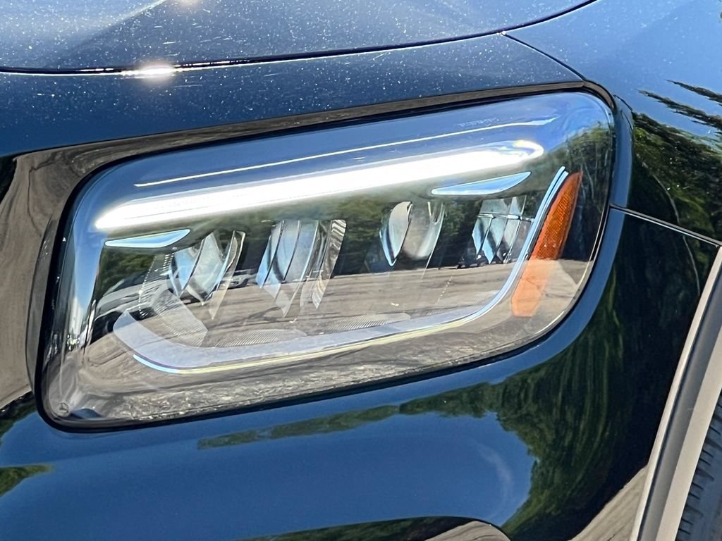 New 2026 Mercedes-Benz GLB 250 4MATIC image 8