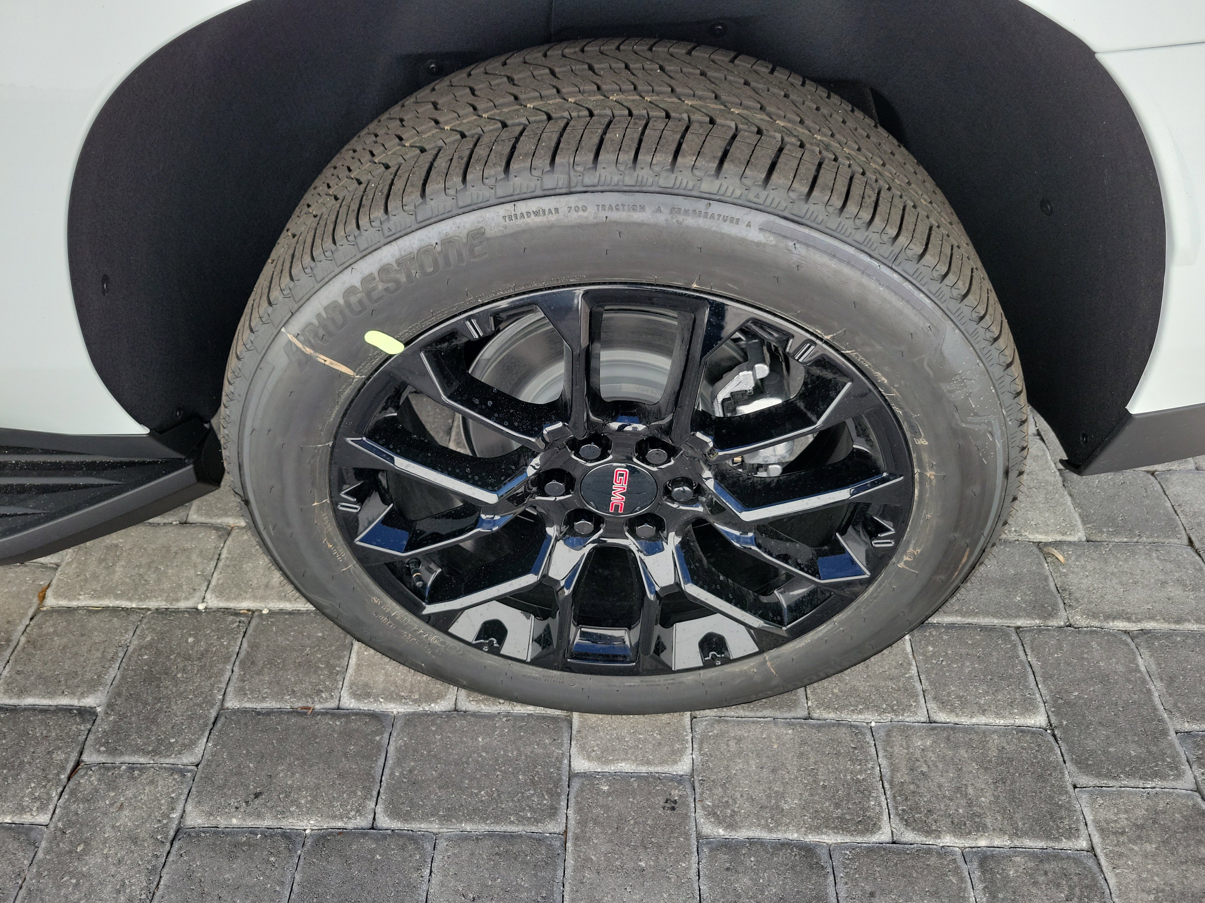 New 2026 GMC Yukon XL Elevation w/ Elevation Premium Package image 11