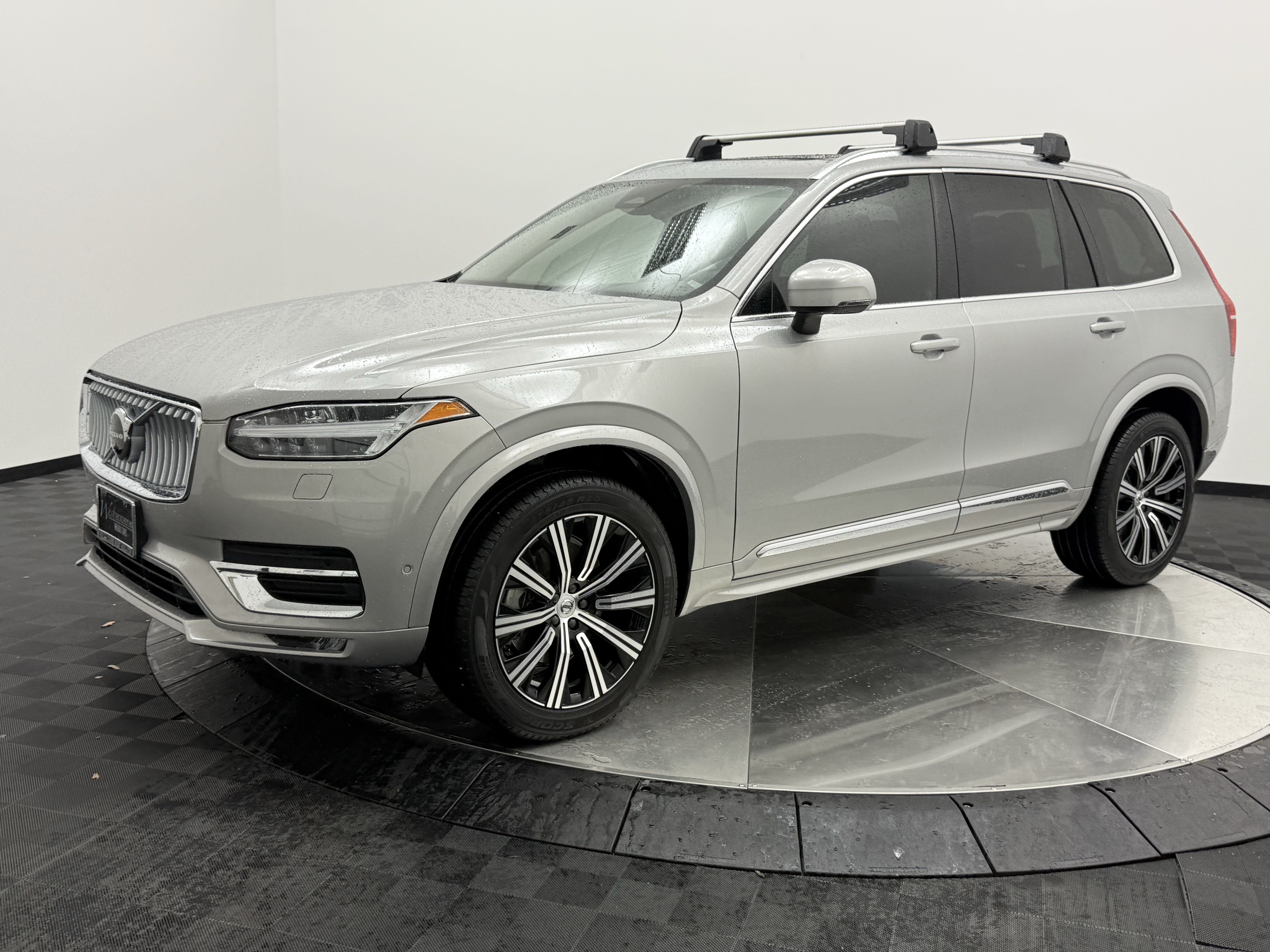Certified 2024 Volvo XC90 B6 Plus w/ Protection Package Premier AWD/4WD image 3