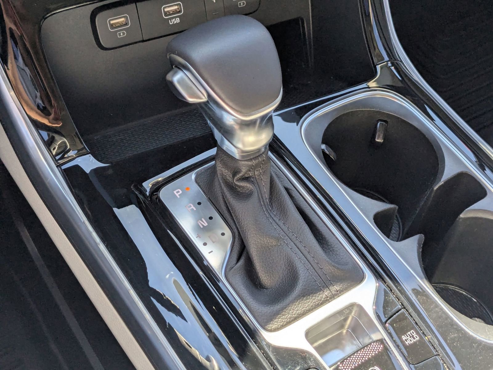 Used 2023 Kia Carnival SX image 28