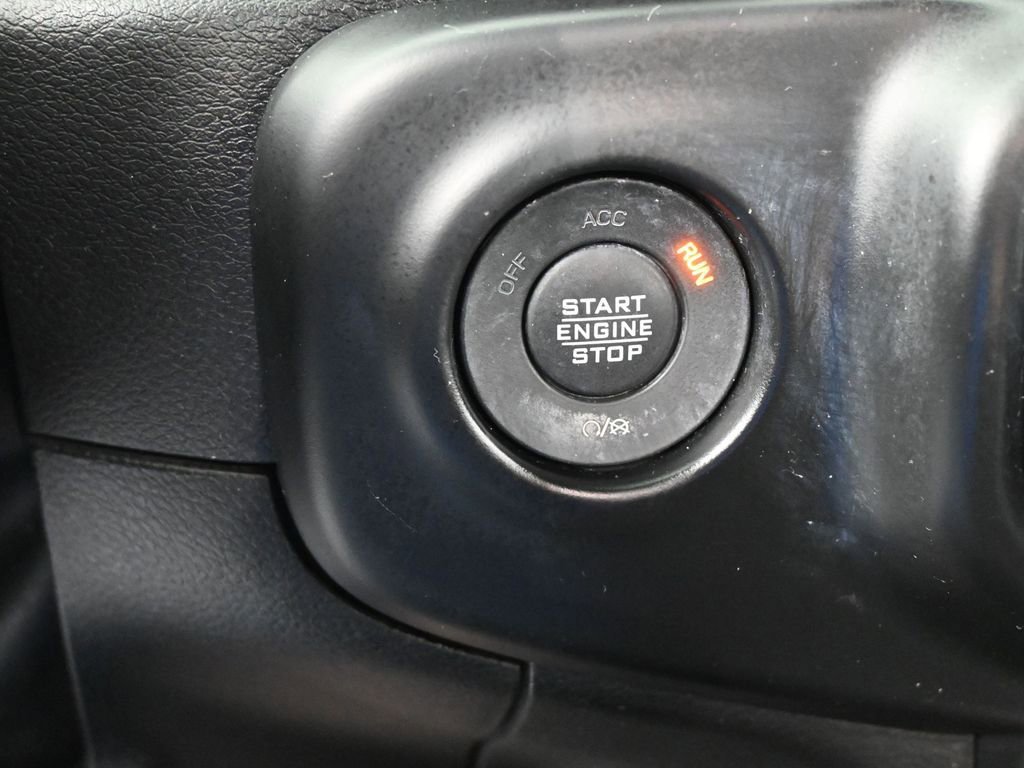 Used 2022 Jeep Wrangler Unlimited Sport image 27