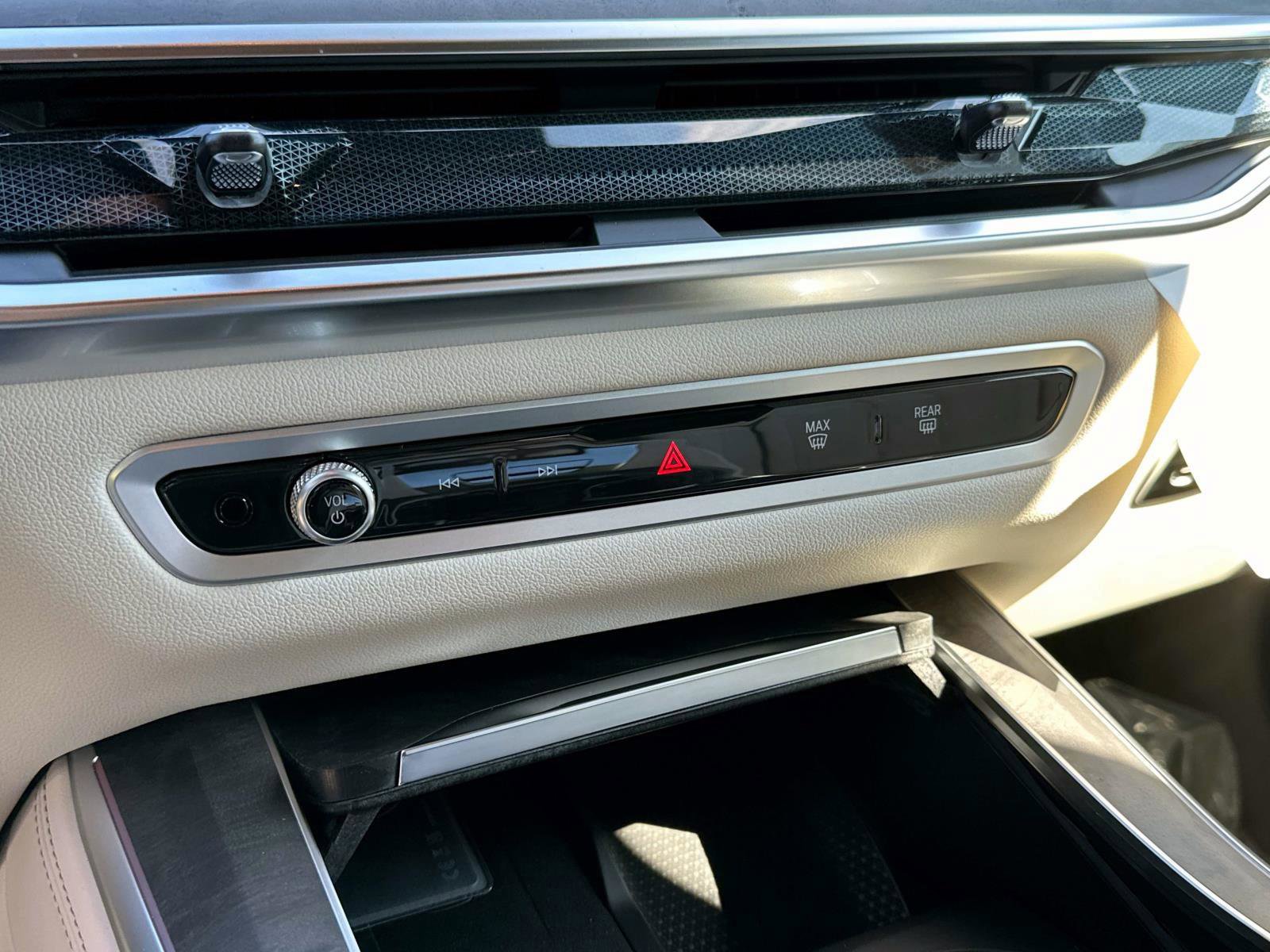 New 2026 BMW X5 xDrive40i w/ Executive Package image 21