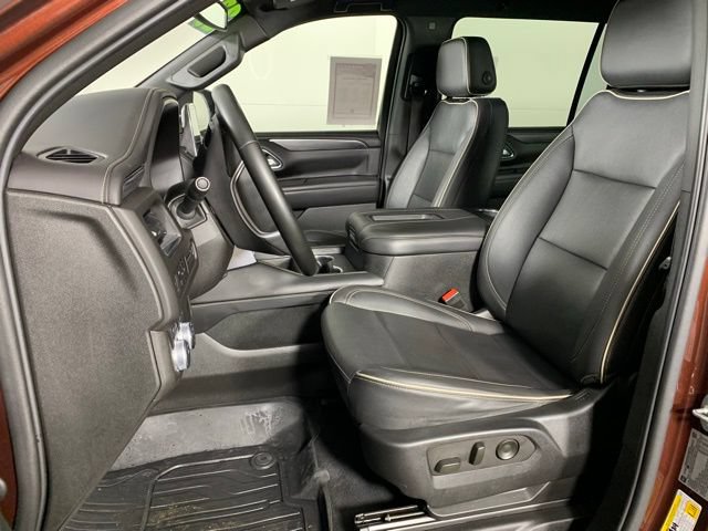 Used 2023 GMC Yukon XL SLT AWD/4WD image 18