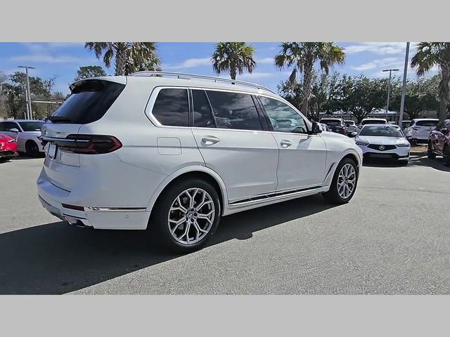 Used 2024 BMW X7 xDrive40i image 30