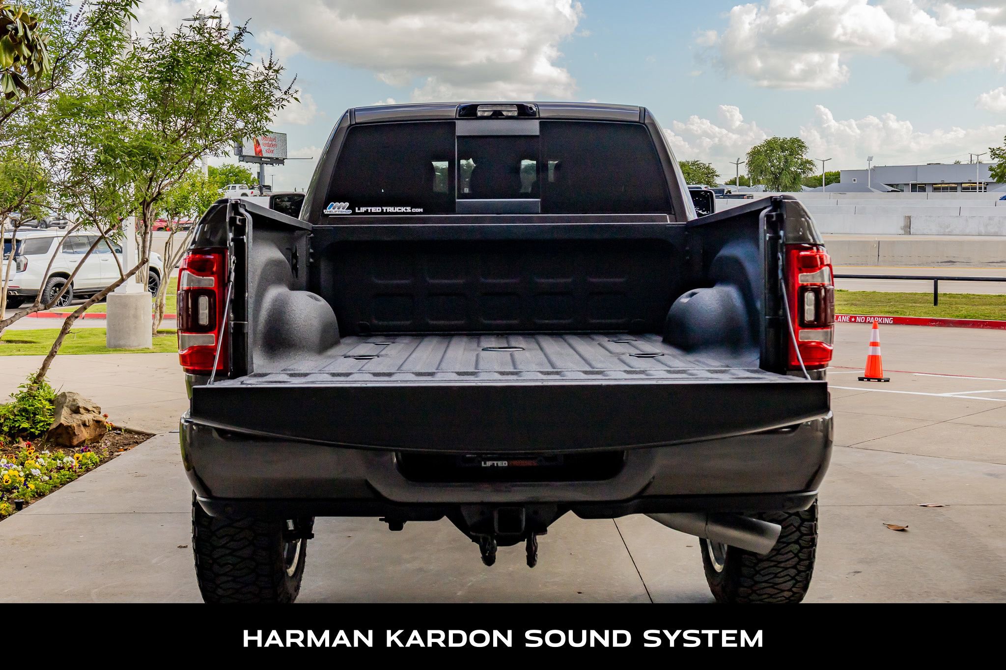 Used 2023 RAM 3500 Limited image 8