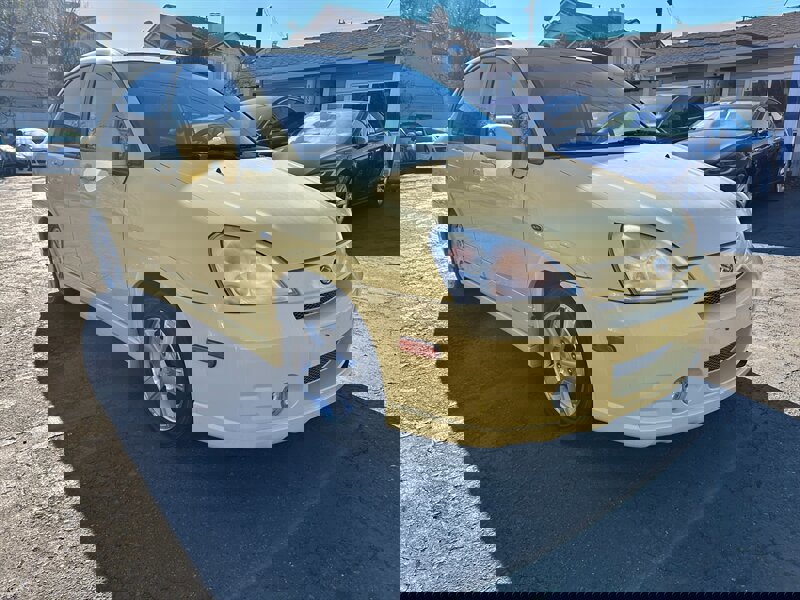 Used 2003 Suzuki Aerio GS image 3