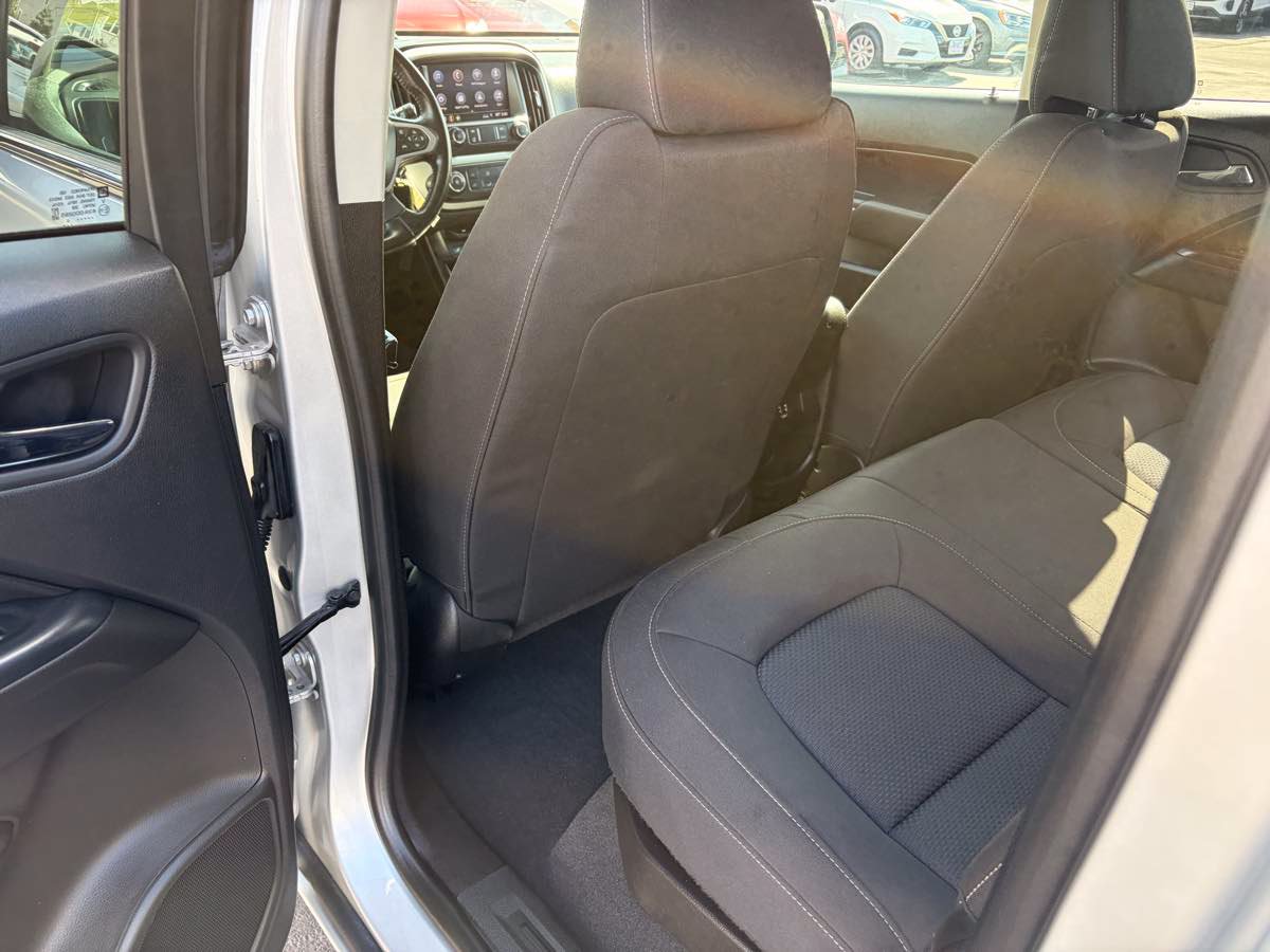 Used 2020 Chevrolet Colorado LT w/ Safety Package AWD/4WD image 19