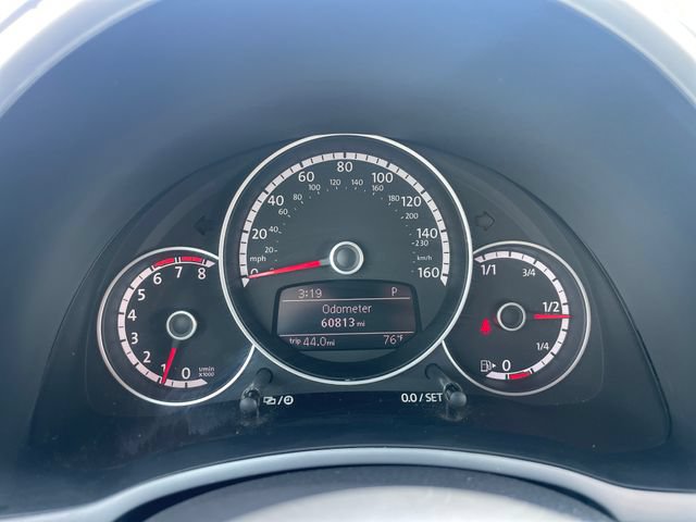 Used 2015 Volkswagen Beetle 1.8T FWD image 10