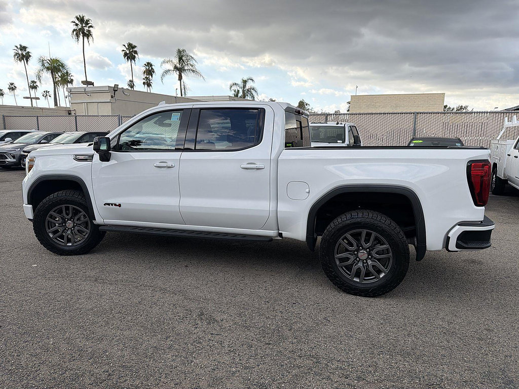 Used 2021 GMC Sierra 1500 AT4 w/ AT4 Premium Package AWD/4WD image 8
