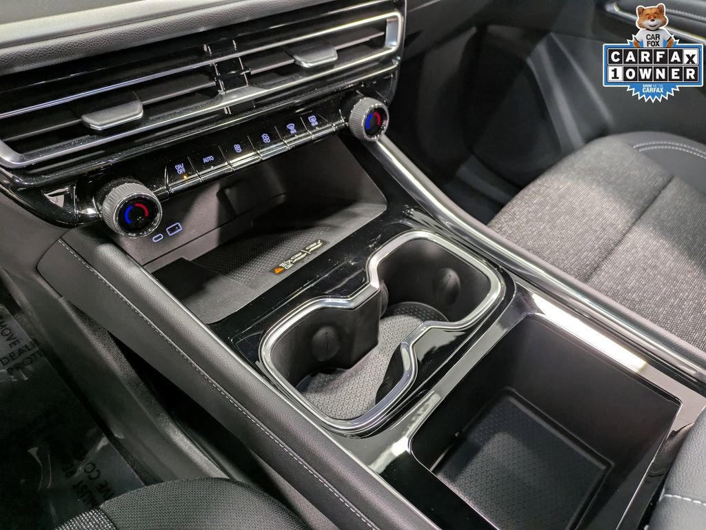 Used 2025 Chevrolet Traverse LT w/ Driver Confidence Package AWD/4WD image 15