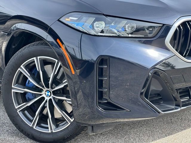 Certified 2025 BMW X6 M60i w/ Climate Comfort Package AWD/4WD image 11