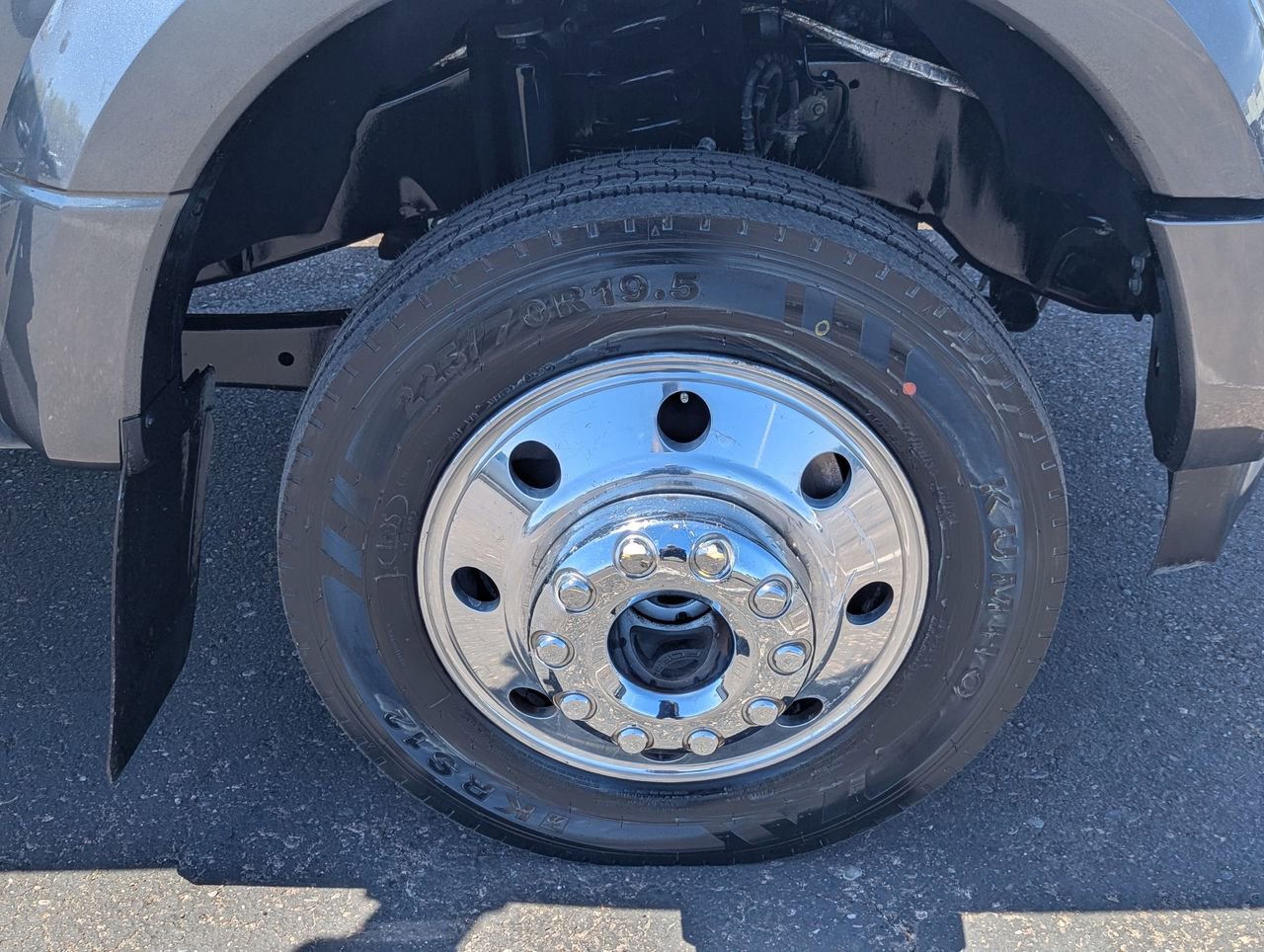 Used 2018 Ford F450 Platinum w/ Platinum Ultimate Package AWD/4WD image 10