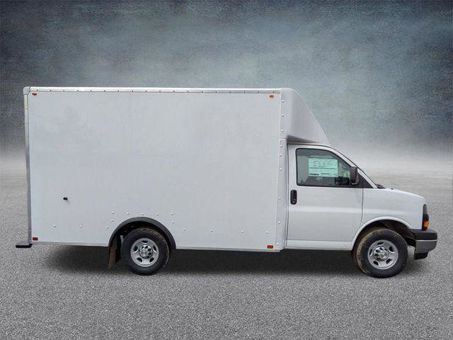 New 2026 Chevrolet Express 3500 w/ Power Convenience Package RWD image 3