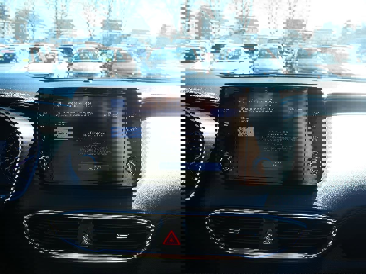 Used 2022 Hyundai Santa Fe SE image 13