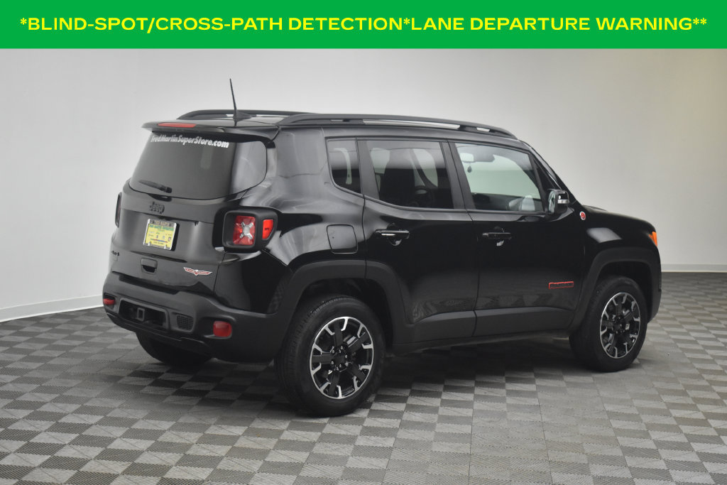 Used 2023 Jeep Renegade Trailhawk w/ Trailer Tow Group AWD/4WD image 5