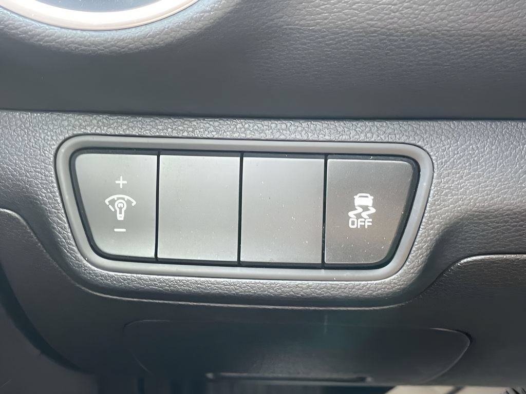 Used 2022 Kia Forte LXS FWD image 20