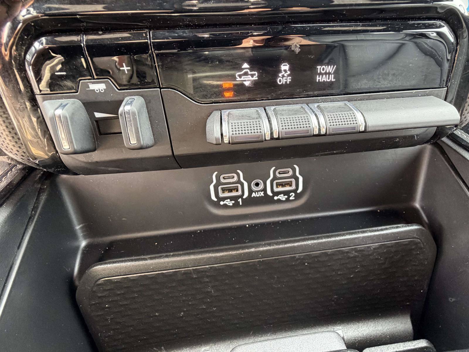 Used 2023 RAM 1500 Limited w/ Night Edition AWD/4WD image 13
