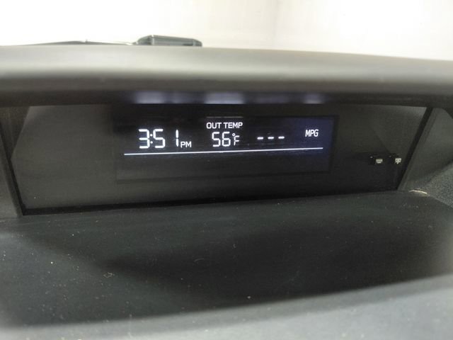 Used 2023 Subaru Crosstrek 2.0i image 28