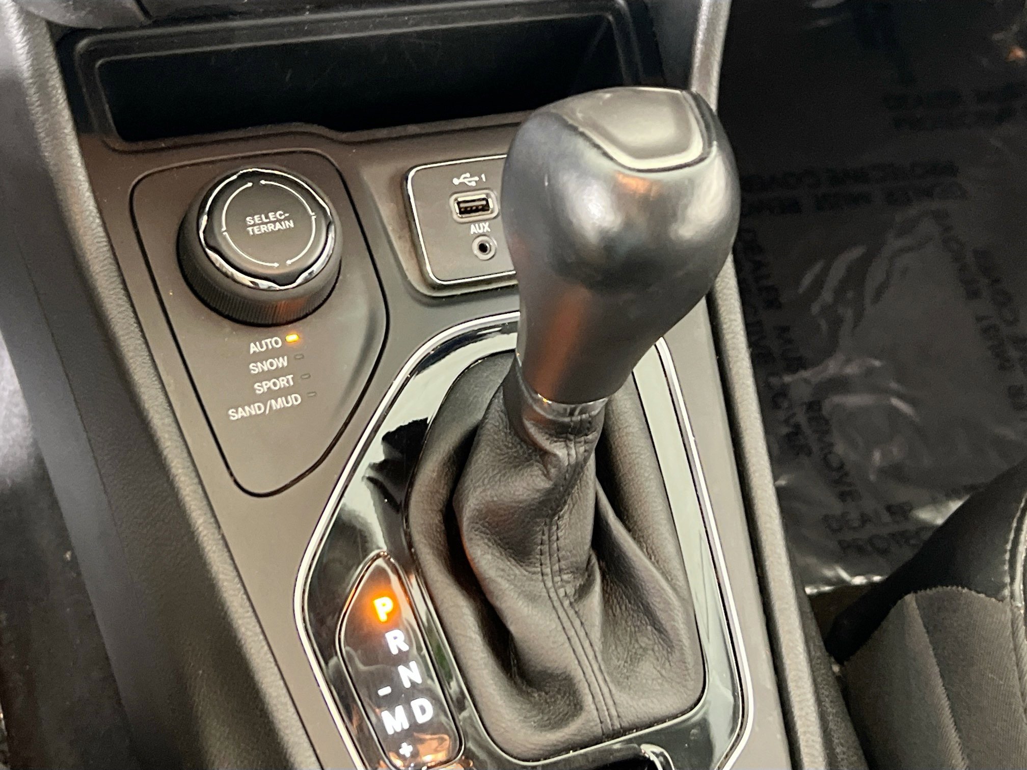 Used 2022 Jeep Cherokee Limited w/ Elite Package image 17