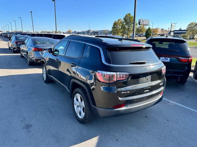 Used 2018 Jeep Compass Latitude w/ Popular Equipment Group AWD/4WD image 3