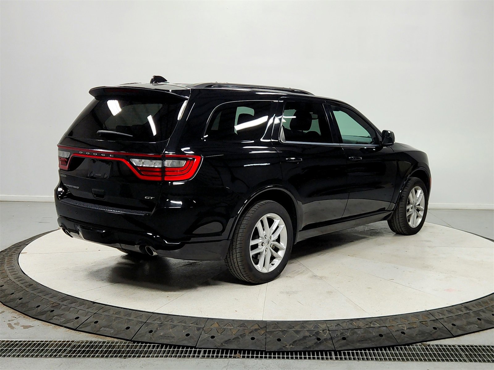 Used 2023 Dodge Durango GT image 7