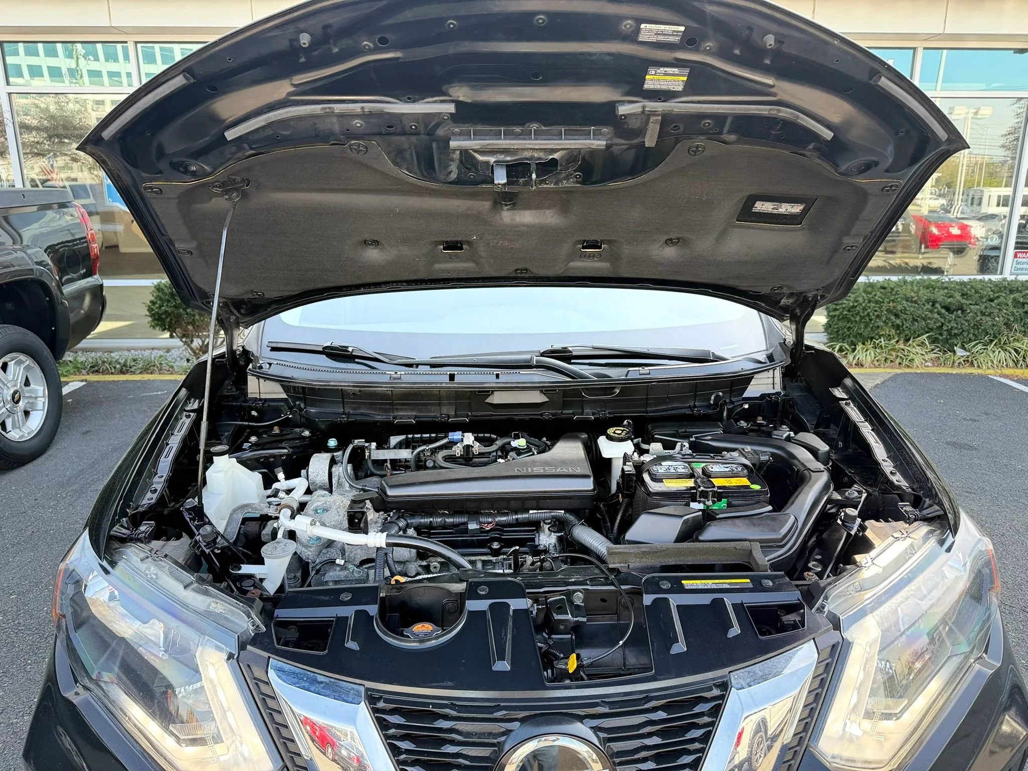 Used 2018 Nissan Rogue S image 33